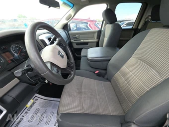 2012 Ram 1500 SLT Extended Cab Medium Bed – miniatura 7