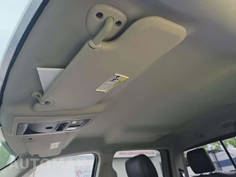 2012 Ram 1500 Sport Crew Cab Short Bed - miniatura 8