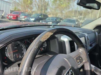 2012 Ram 1500 Sport Crew Cab Short Bed – miniatura 17