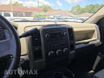 2012 Ram 1500 ST Extended Cab Medium Bed – miniatura 10