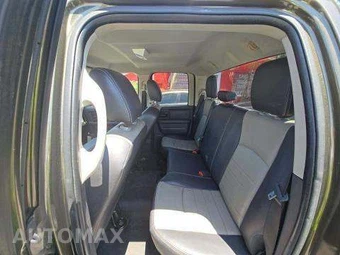 2012 Ram 1500 ST Extended Cab Medium Bed – miniatura 13