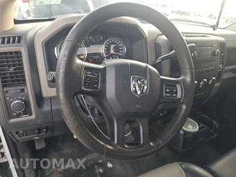 2012 Ram 1500 ST Extended Cab Medium Bed – miniatura 10
