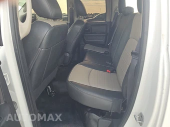 2012 Ram 1500 ST Extended Cab Medium Bed – miniatura 13