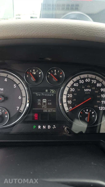 2012 Ram 1500 ST Extended Cab Medium Bed – miniatura 20