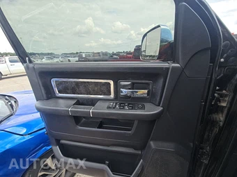 2012 Ram 2500 Laramie Limited Crew Cab Medium Bed – miniatura 9