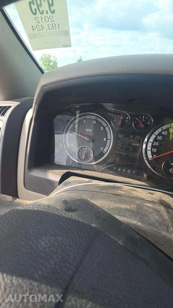 2012 Ram 2500 SLT Crew Cab Medium Bed – miniatura 32
