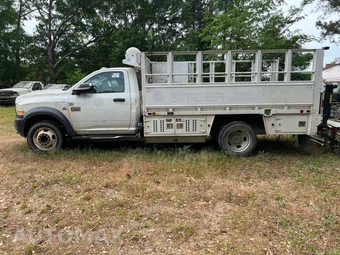 2012 Ram 4500 Cab Chassis ST Regular Cab DRW – miniatura 2