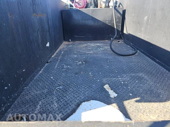 2012 Ram 5500 Cab Chassis ST Regular Cab DRW - miniatura 15