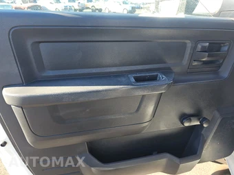 2012 Ram 5500 Cab Chassis ST Regular Cab DRW - miniatura 9
