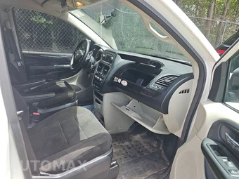 2012 Ram C/V 121.2" WB - miniatura 8