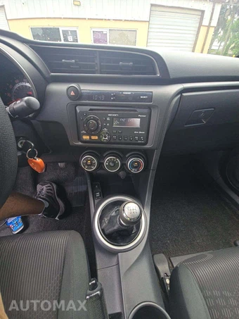 2012 Scion tC – miniatura 7