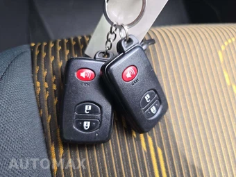 2012 Scion tC Release Series 7.0 – miniatura 8