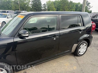 2012 Scion xB – miniatura 34