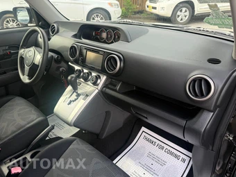 2012 Scion xB – miniatura 42