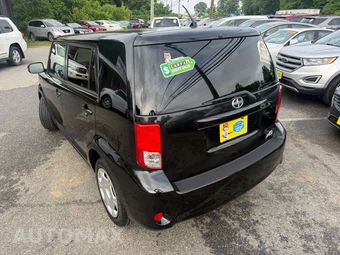2012 Scion xB – miniatura 8