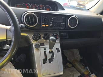 2012 Scion xB – miniatura 11