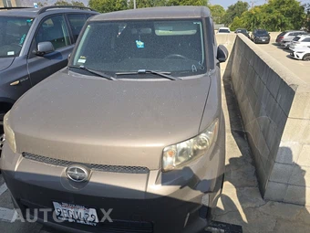 2012 Scion xB – miniatura 2