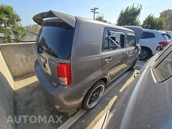 2012 Scion xB – miniatura 4