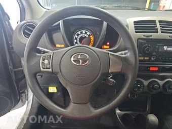 2012 Scion xD – miniatura 10