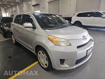 2012 Scion xD – miniatura 3