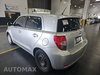 2012 Scion xD – miniatura 6