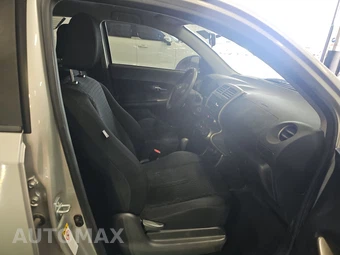 2012 Scion xD – miniatura 8