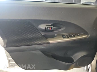 2012 Scion xD – miniatura 9