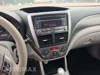 2012 Subaru Forester 2.5X – miniatura 7