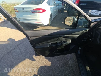 2012 Subaru Impreza 5-Door 2.0i Hatchback – miniatura 9