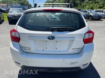 2012 Subaru Impreza 5-Door 2.0i Hatchback - miniatura 4
