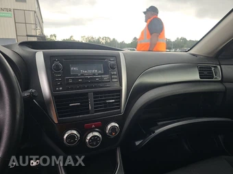 2012 Subaru Impreza WRX Wagon - miniatura 11