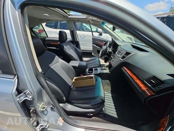 2012 Subaru Legacy 2.5i Limited – miniatura 18