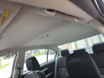 2012 Subaru Legacy 2.5i Premium – miniatura 11