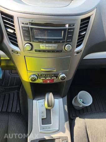 2012 Subaru Legacy 2.5i Premium - miniatura 10