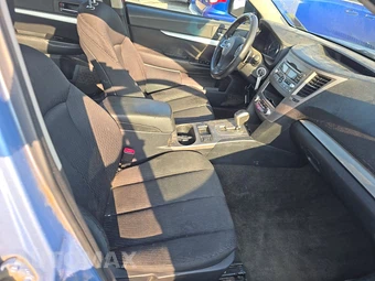 2012 Subaru Outback 2.5i – miniatura 8