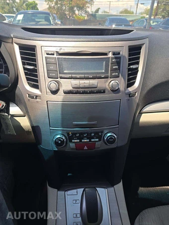 2012 Subaru Outback 2.5i Premium – miniatura 10