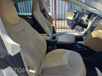 2012 Tesla Model S – miniatura 19