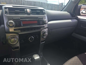 2012 Toyota 4Runner SR5 – miniatura 10