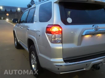 2012 Toyota 4Runner SR5 - miniatura 11