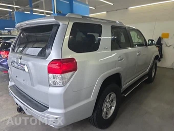 2012 Toyota 4Runner SR5 – miniatura 4
