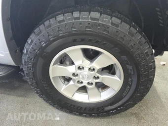 2012 Toyota 4Runner SR5 – miniatura 9