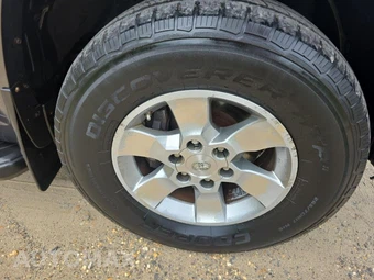 2012 Toyota 4Runner SR5 – miniatura 9