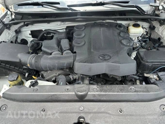 2012 Toyota 4Runner SR5 - miniatura 17