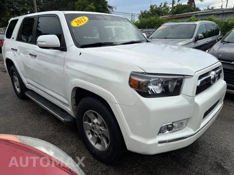 2012 Toyota 4Runner SR5 - miniatura 3