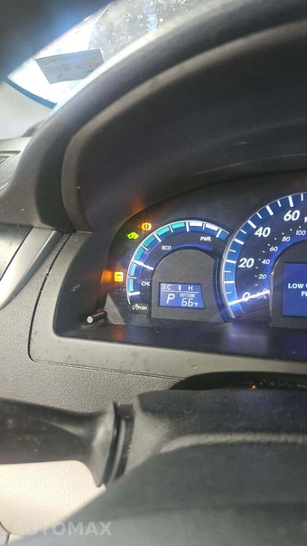2012 Toyota Camry Hybrid LE – miniatura 25