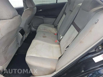 2012 Toyota Camry LE – miniatura 10