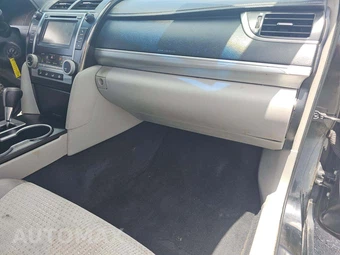 2012 Toyota Camry LE – miniatura 16