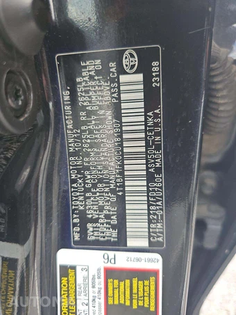 2012 Toyota Camry LE – miniatura 2