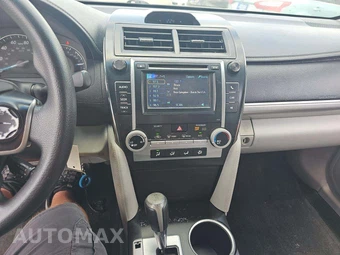 2012 Toyota Camry LE – miniatura 7