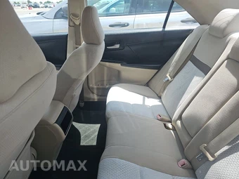 2012 Toyota Camry LE – miniatura 13